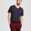 Men’s Standard Fit Short Sleeve V-Neck T-Shirt